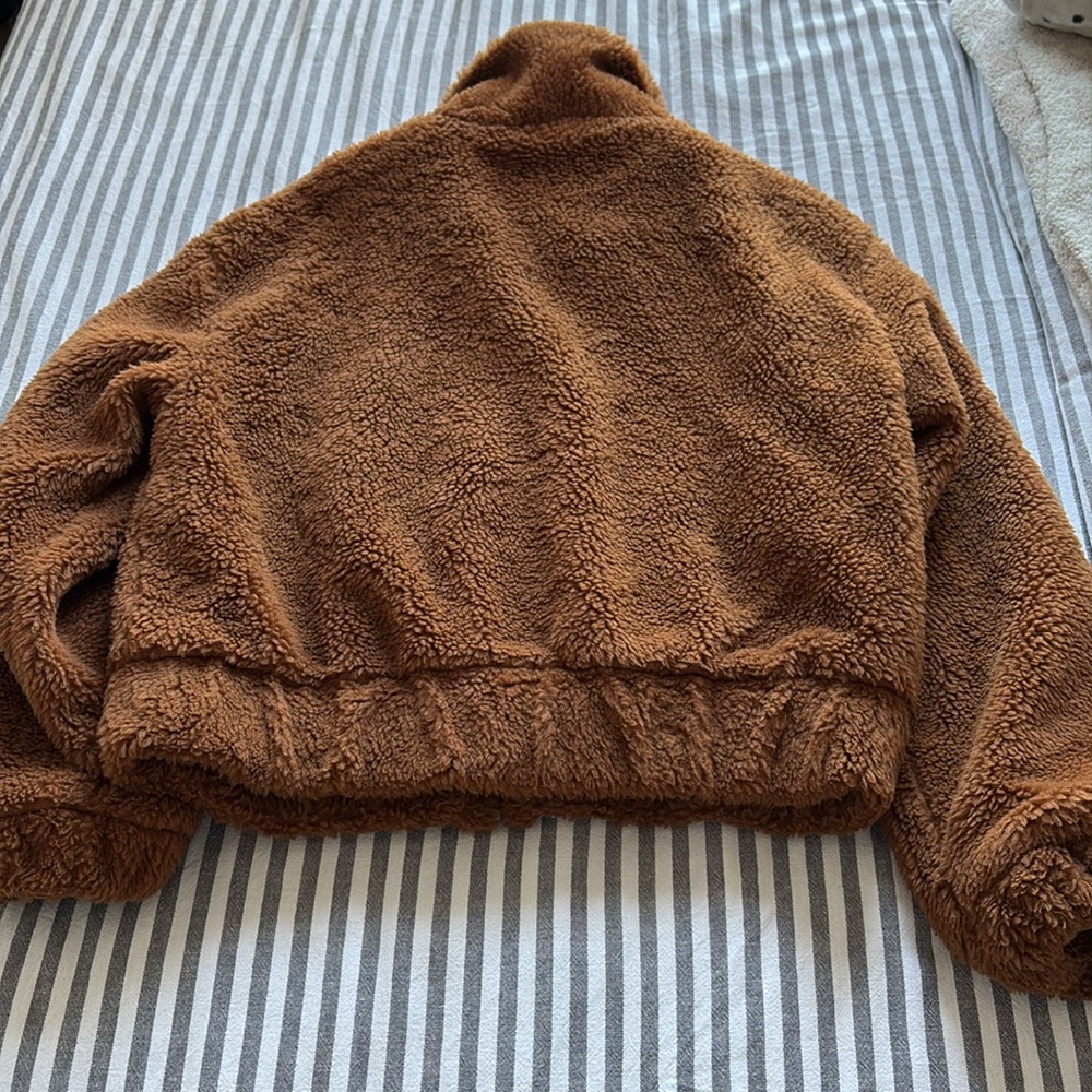 Thread & supply jacket - Picture 5 of 5